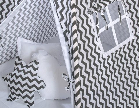 Namiot Tipi dla dzieci+ zawieszki pióra - Chevron czarny Namiot Tipi dla dzieci+ zawieszki pióra - Chevron czarny