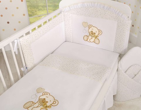 Komplet pościeli dla dzieci 135x100cm z ochraniaczem 3-cz Miś z kokardką biały Komplet pościeli dla dzieci 135x100cm z ochraniaczem 3-cz Miś z kokardką biały