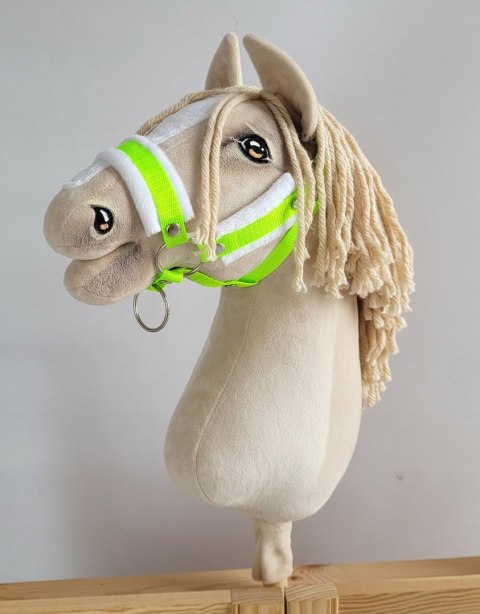 Kantar regulowany dla konia Hobby Horse A3 neon green białym futerkiem Kantar regulowany dla konia Hobby Horse A3 neon green białym futerkiem