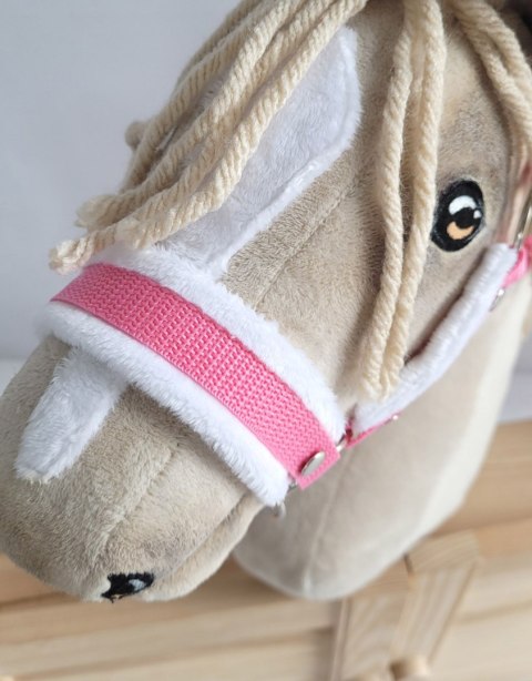 Zestaw do Hobby Horse: kantar A3 z białym futerkiem + uwiąz ze sznurka - biało-różowy Zestaw do Hobby Horse: kantar A3 z białym futerkiem + uwiąz ze sznurka - biało-różowy