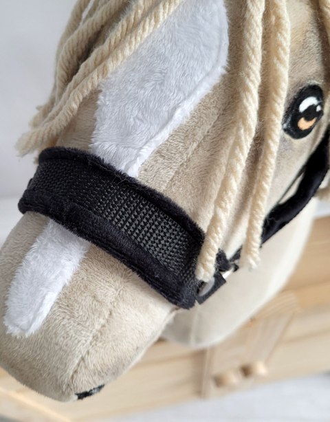 Zestaw do Hobby Horse: kantar A3 z czarnym futerkiem + uwiąz ze sznurka - czarno-czarny Zestaw do Hobby Horse: kantar A3 z czarnym futerkiem + uwiąz ze sznurka - czarno-czarny