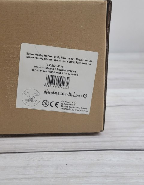 Hobby Horse Mały koń na kiju Premium - srokaty tobiano z beżową grzywą A4