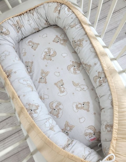 Kokon niemowlęcy dwustronny kojec otulacz Premium BOBONO- rainbow beige bear/ beż Kokon niemowlęcy dwustronny kojec otulacz Premium BOBONO- rainbow beige bear/ beż