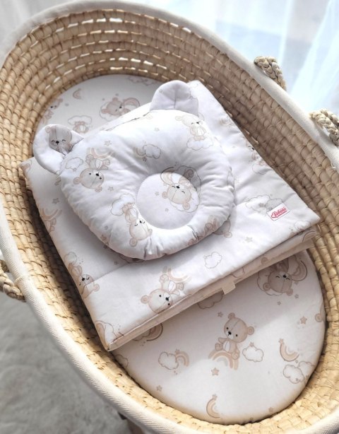 Kołderka z wypełnieniem i poduszka profilowana Miś - zestaw 2cz. - Rainbow beige bear Kołderka z wypełnieniem i poduszka profilowana Miś - zestaw 2cz. - Rainbow beige bear
