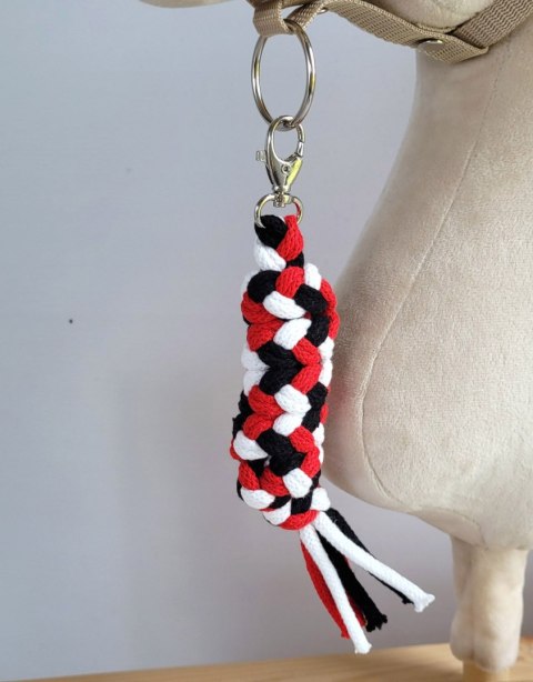 Uwiąz dla Hobby Horse ze sznurka - czerwony/ biały/ czarny Uwiąz dla Hobby Horse ze sznurka - czerwony/ biały/ czarny