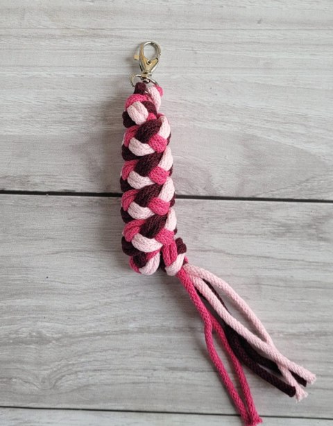 Uwiąz dla Hobby Horse ze sznurka - jasny róż/ ciemny róż/ bordo Uwiąz dla Hobby Horse ze sznurka - jasny róż/ ciemny róż/ bordo