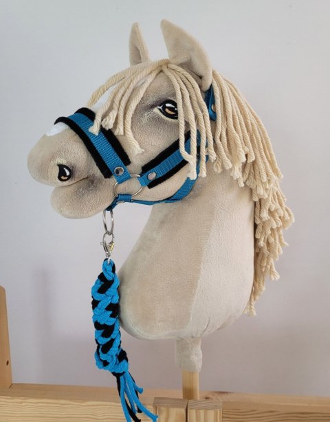 Zestaw do Hobby Horse: kantar A3 z czarnym futerkiem + uwiąz ze sznurka - czarno-turkusowy Zestaw do Hobby Horse: kantar A3 z czarnym futerkiem + uwiąz ze sznurka - czarno-turkusowy