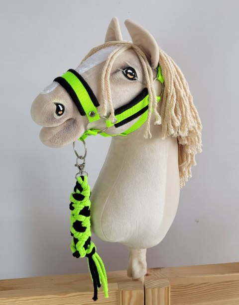 Zestaw do Hobby Horse: kantar A3 z czarnym futerkiem + uwiąz ze sznurka - neon-green/ czarny Zestaw do Hobby Horse: kantar A3 z czarnym futerkiem + uwiąz ze sznurka - neon-green/ czarny