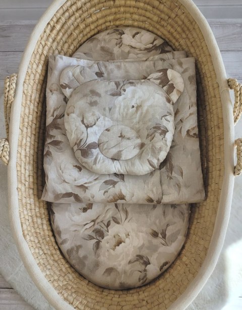 Kołderka z wypełnieniem i poduszka profilowana Miś - zestaw 2cz. - Peonies beige Kołderka z wypełnieniem i poduszka profilowana Miś - zestaw 2cz. - Peonies beige