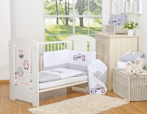 Komplet pościeli dla dzieci 120x90cm z ochraniaczem 3-cz Sówki szare z haftem szaro-różowym Komplet pościeli dla dzieci 120x90cm z ochraniaczem 3-cz Sówki szare z haftem szaro-różowym