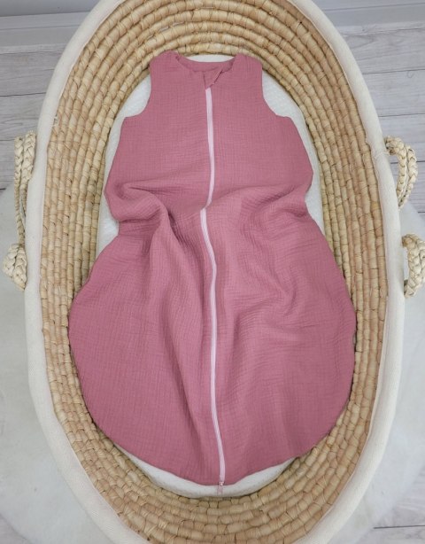 Muślinowy śpiworek dla dzieci zaokrąglony M 6-12 mcy letni TOG 1.0 - pastel pink Muślinowy śpiworek dla dzieci zaokrąglony M 6-12 mcy letni TOG 1.0 - pastel pink