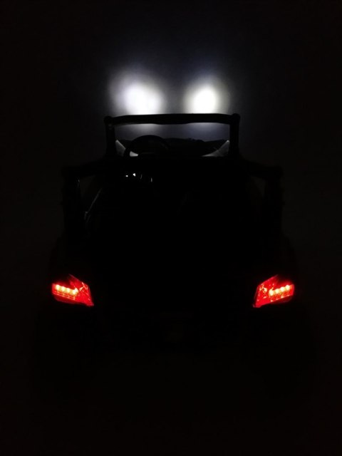Buggy SuperStar dla dzieci Czarny + MP4 + Napęd 4x4 + Pilot + Bagażnik + LED + Blokada drzwi Buggy SuperStar dla dzieci Czarny + MP4 + Napęd 4x4 + Pilot + Bagażnik + LED + Blokada drzwi